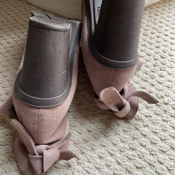 Bearpaw Woman’s sz 9 Brown Cow Suede Leather Boots VGC - Picture 7 of 9